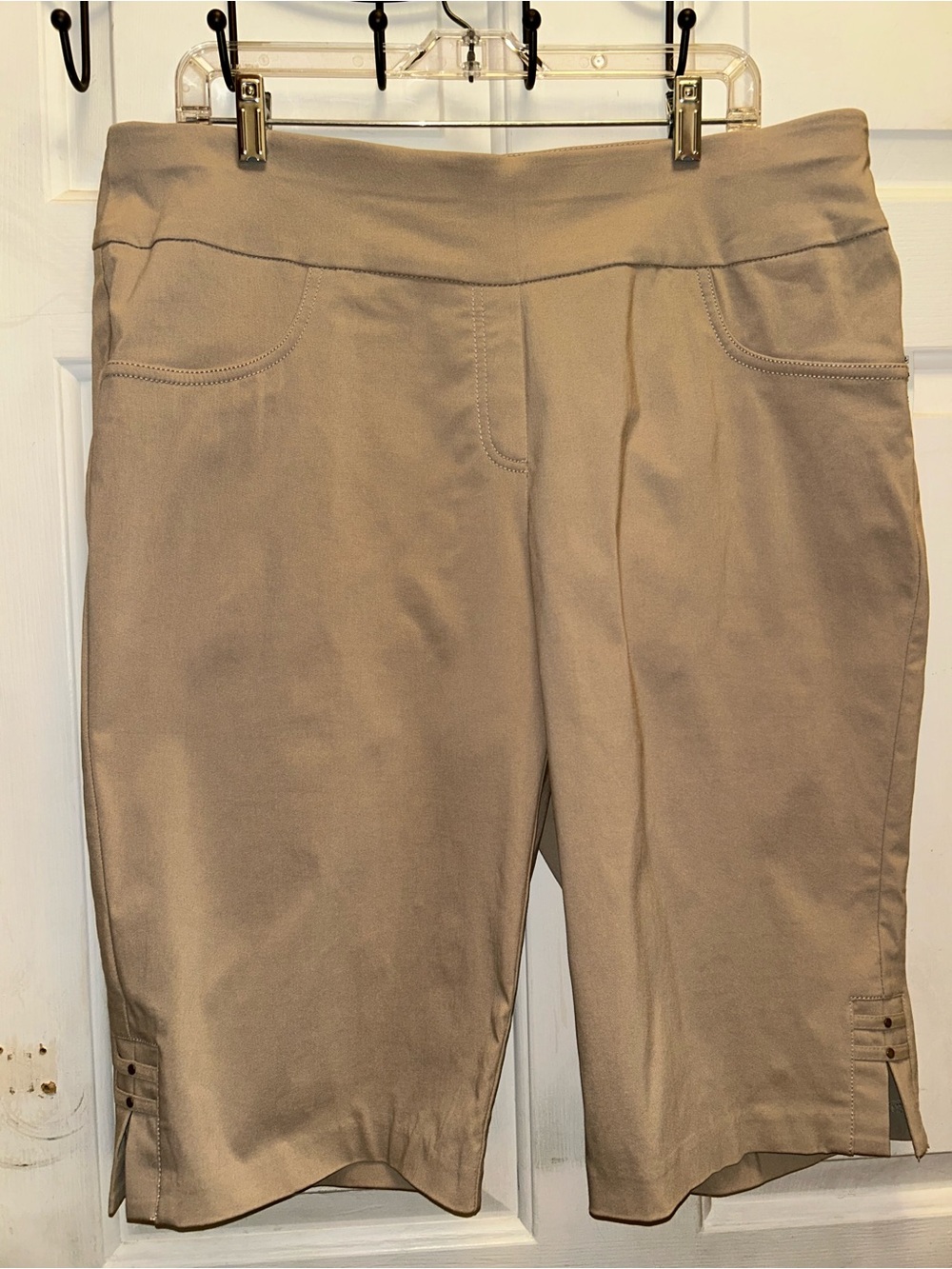 Women's Pull-On Bermuda Shorts in Taupe